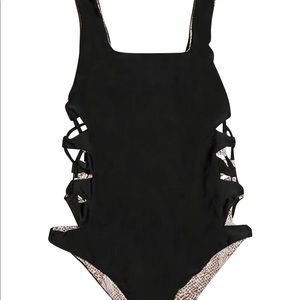 Acacia swimsuit - Hideaway in color shadow